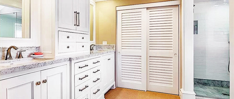Louvered Closet Door slider