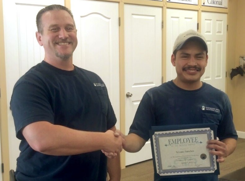 Silvano-employee-of-month-with-walter